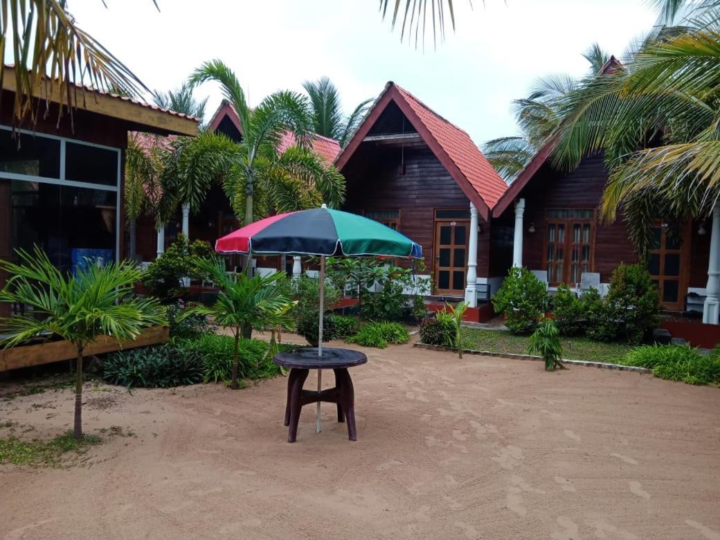 Elegant Green Beach Resort Trincomalee Extérieur photo