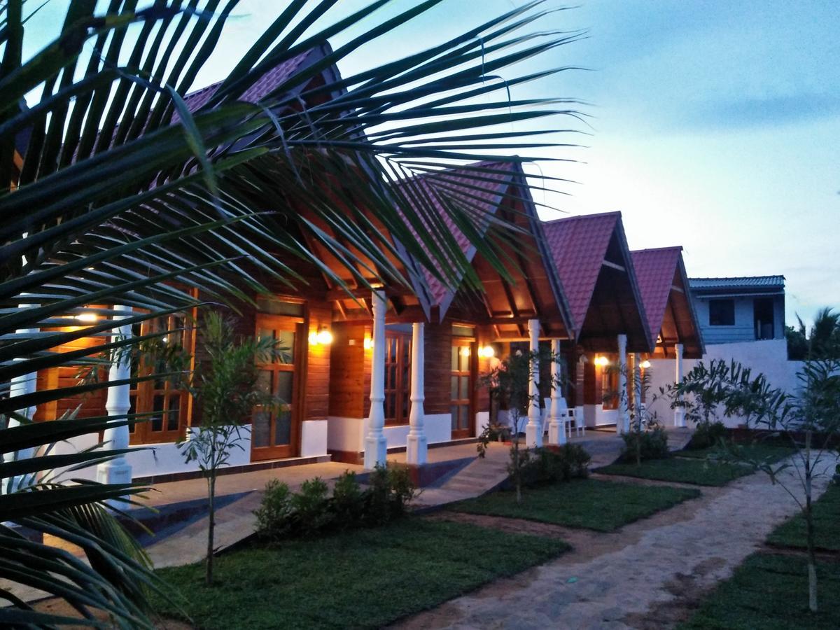 Elegant Green Beach Resort Trincomalee Extérieur photo